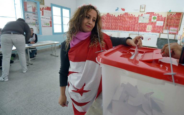 Tunezja kończy rewolucję