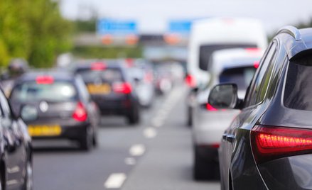 Polacy nie chcą Stref Czystego Transportu. 40 proc. jest przeciwko SCT