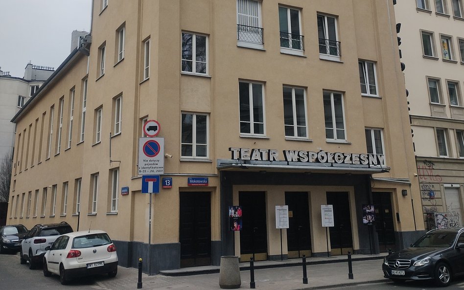 Elewacja została odtworzona przy użyciu zapraw o składzie, fakturze i kolorze jak najbliższym orygin