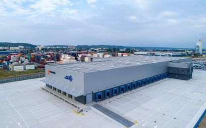 Port Gdynia ma nowy magazyn wysokiego składowania