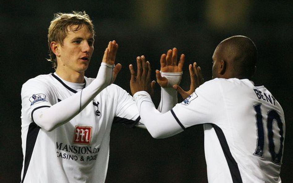 Gracz Tottenhamu Roman Pawluczenko (po lewej) nie zagra przeciw swoim kolegom ze Spartaka