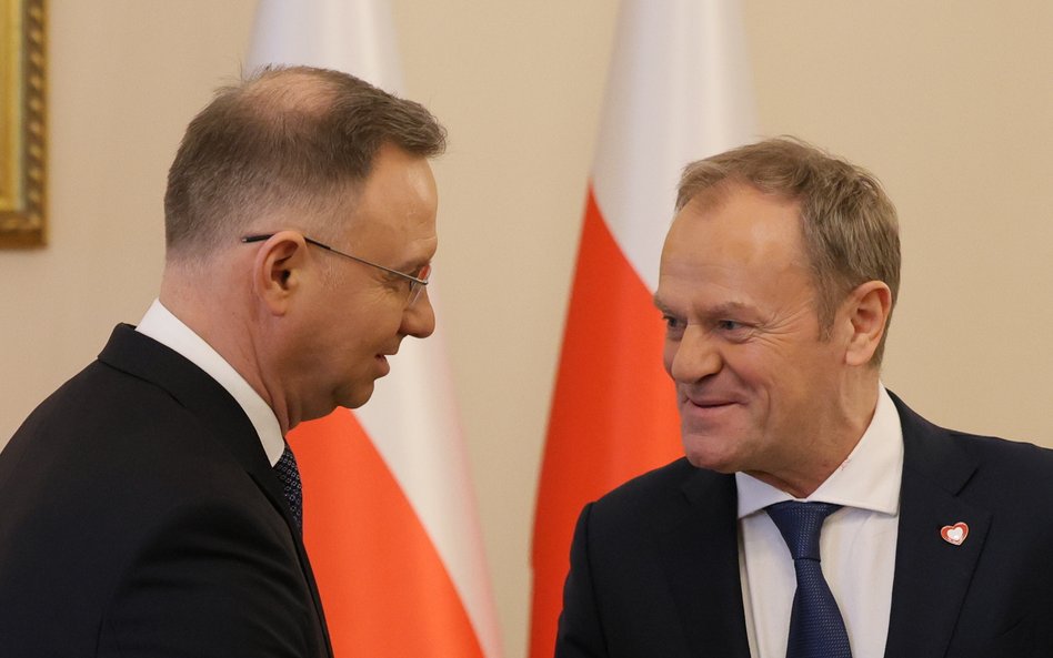 Premier Donald Tusk swoją błyskawiczną wizytą chce nadać nową energię Trójkątowi Weimarskiemu