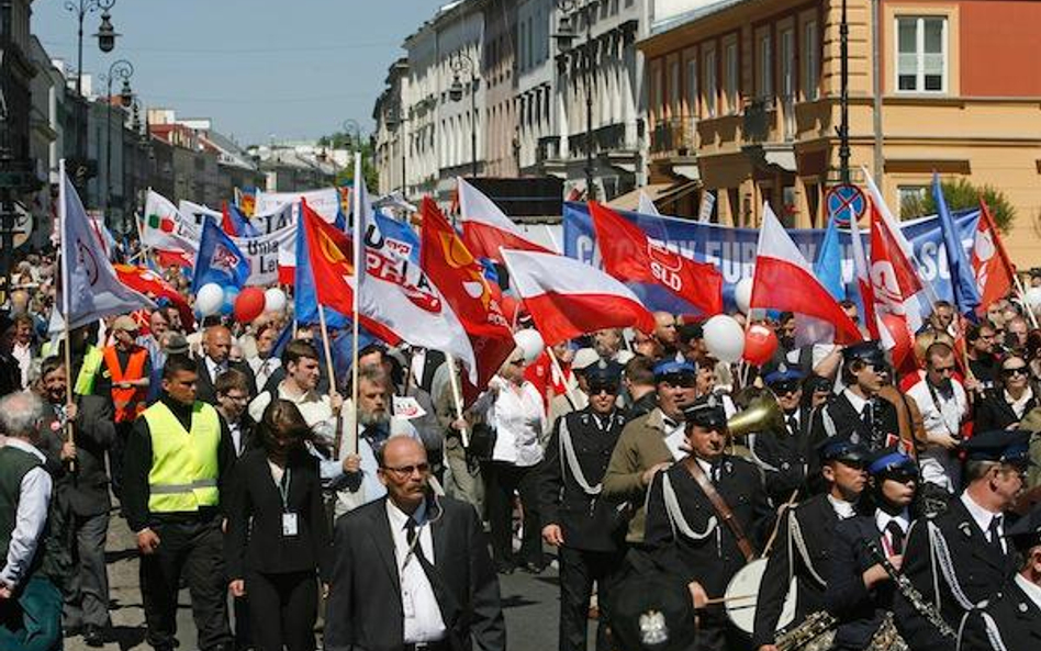 Sklep zdecyduje, jaką kartę honoruje. Czeka nas powrót do płacenia gotówką?