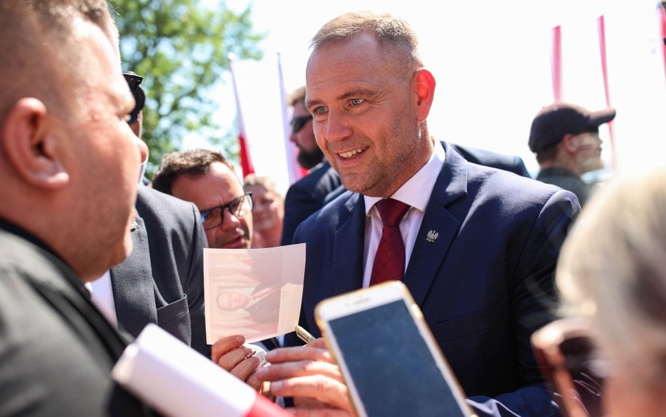 Karol Nawrocki zachował się małostkowo, ucierpi na tym polski biznes