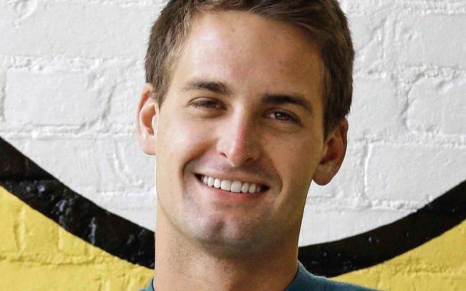 Założycielem Snapchata jest 26-letni dziś Evan Spiegel. Ta internetowa platforma, działająca teraz j