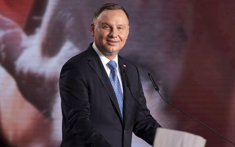 Czy Andrzej Duda wierzy w szczepienia?