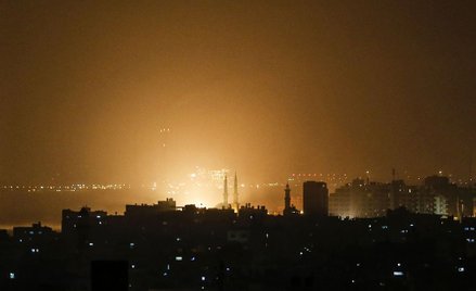 Izrael odpowiedział na rakiety bombardowaniem Strefy Gazy