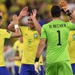 Brazylijczycy cieszą się ze zwycięstwa ze Szwajcarią i awansu do 1/8 finału mundialu