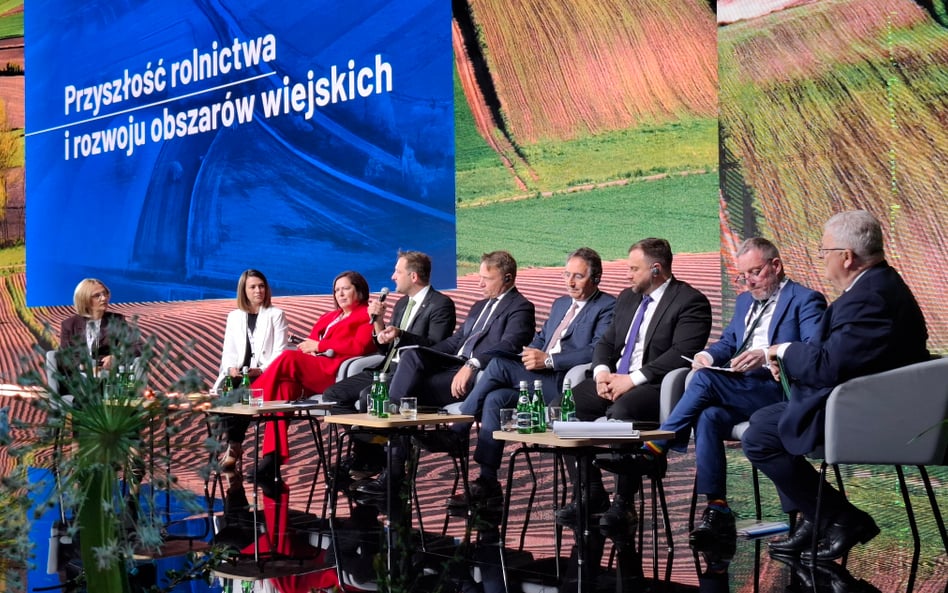 Unijni komisarze przyjechali do Polski. Padły ważne dla rolników deklaracje