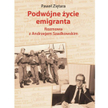 Recenzja „Podwójnego życia emigranta”. Do Polski na spadochronie