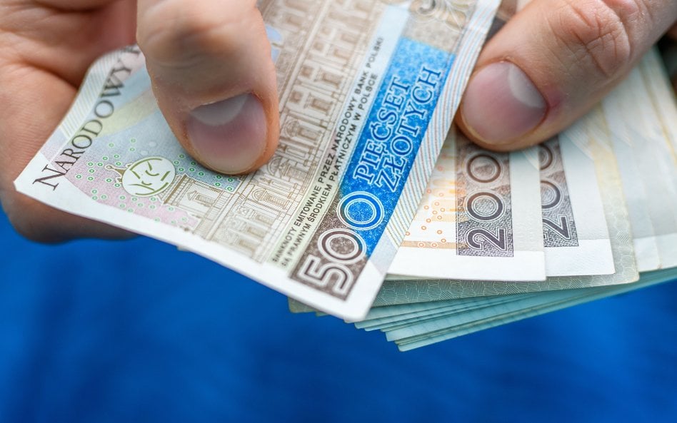 Minimalna składka zdrowotna wzrośnie o ponad 1,4 tys. zł rocznie, jeśli nie zmienią się przepisy