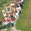 Procesja w Boże Ciało w bieszczadzkiej wiosce Polana . Swojsko, arcyswojsko