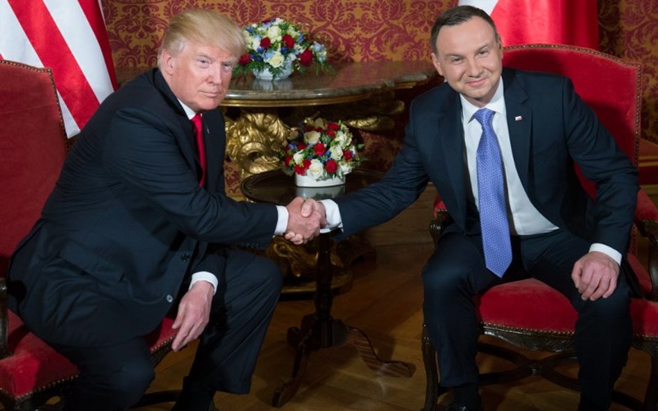 Trump demaskuje fake news. Podziękowanie przesyła Duda