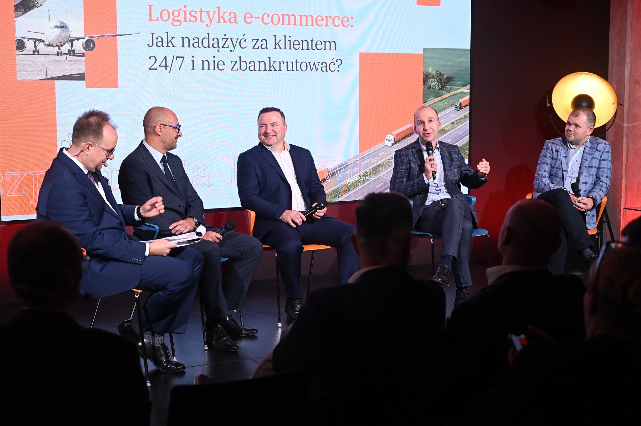 Logistyka e-commerce – jak nadążyć za klientem 24/7 i nie zbankrutować?