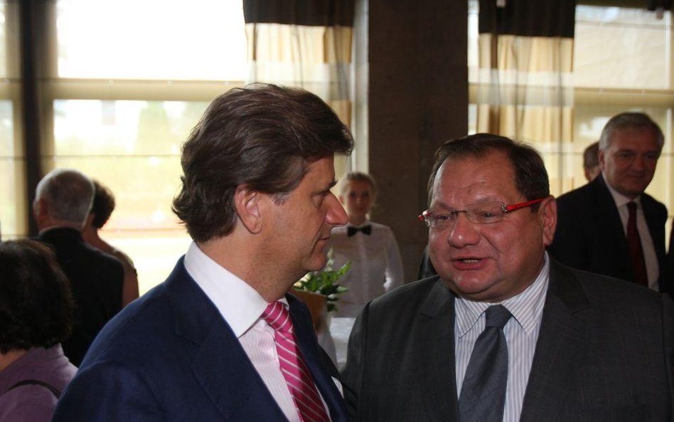 Kalisz dodaje, Palikot odejmuje