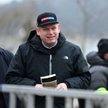 Rasmus Paludan z Koranem, który spalił w czasie demonstracji