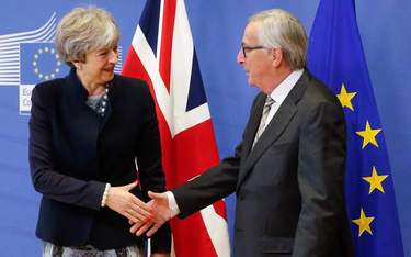 Premier Theresa May rozmawiała w poniedziałek ponad trzy godziny z szefem KE Jeanem-Claude’em Juncke