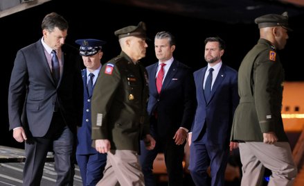 Wiceprezydent USA J.D. Vance i sekretarz obrony Pete Hegseth