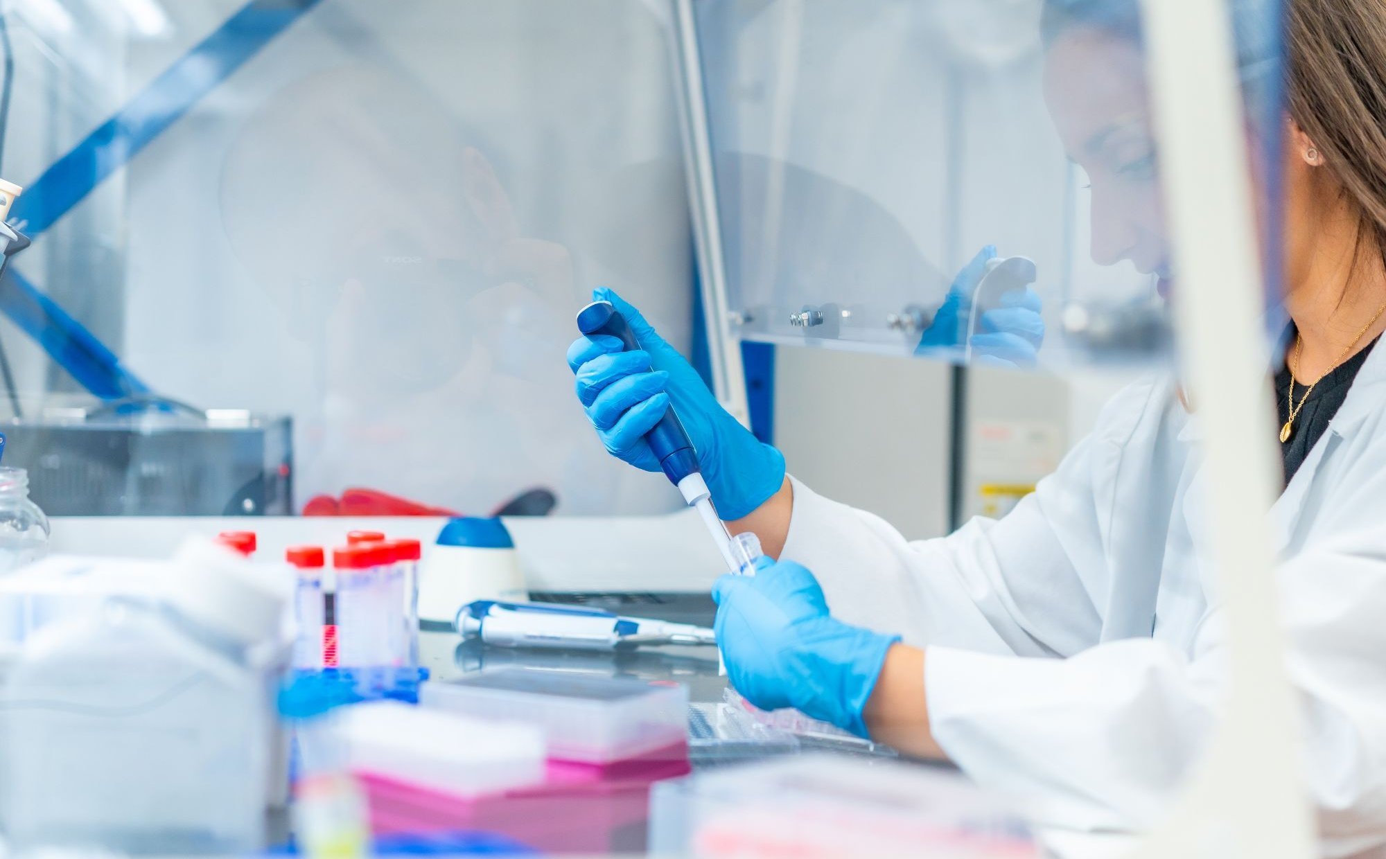 Nowy radioznacznik PSMA-T4 – nadzieja dla pacjentek z potrójnie ujemnym rakiem piersi