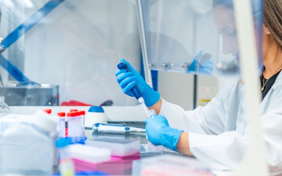 Nowy radioznacznik PSMA-T4 – nadzieja dla pacjentek z potrójnie ujemnym rakiem piersi