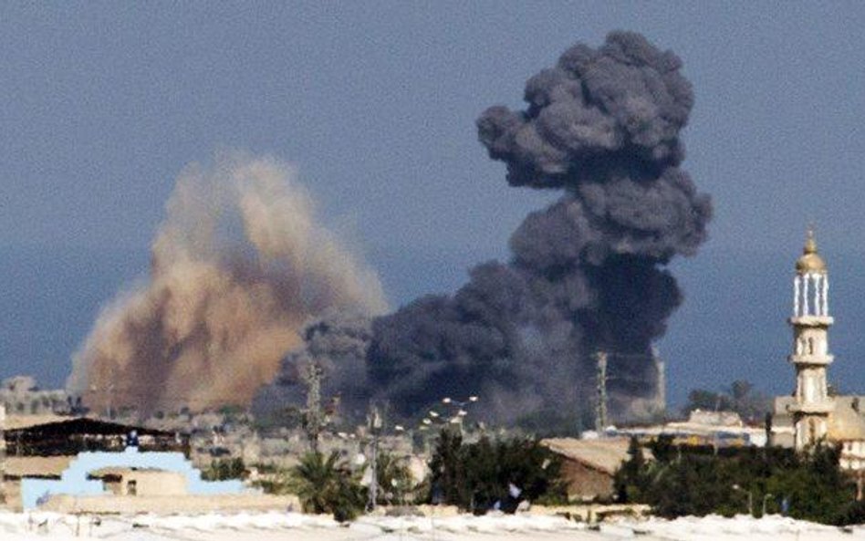 Miasto Gaza po wczorajszych nalotach