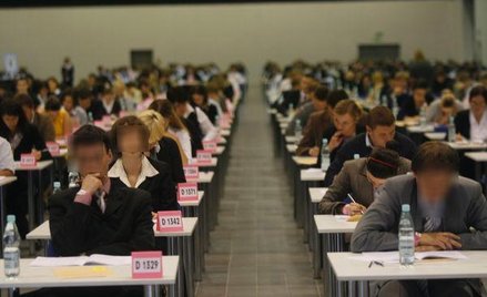 Aplikacja: najwięcej chętnych na aplikacje adwokacką