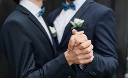 Tęczowi katolicy wygrywają w sądzie. Nieudana krucjata Zbigniewa Ziobry