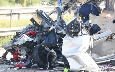 Wypadek autokaru Sindbada w Niemczech. 9 osób nie żyje