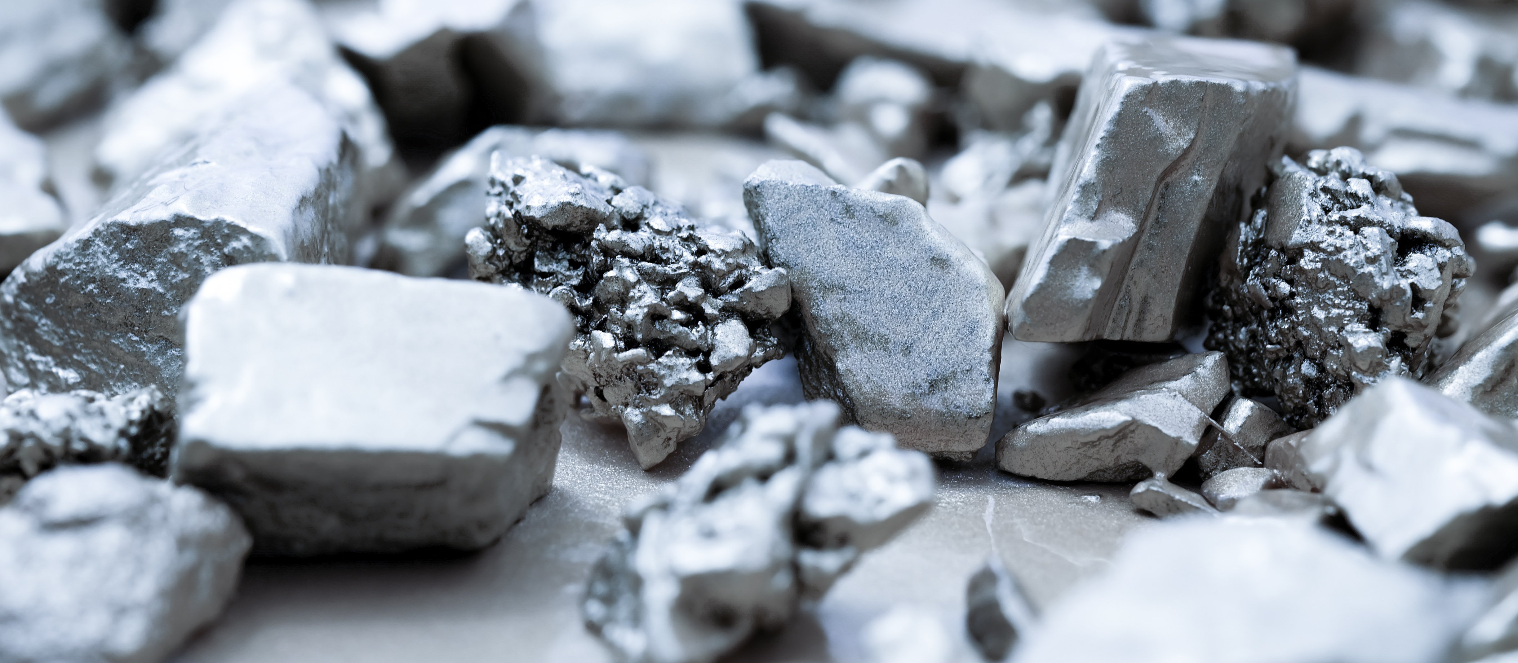 Srebro bije rekordy - cena coraz bliżej 100 dolarów za uncję