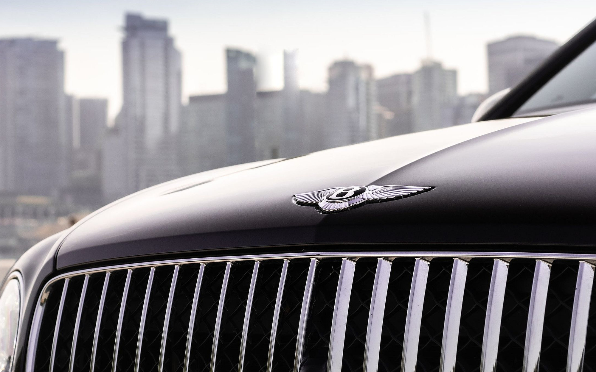 Pierwszy elektryczny Bentley pojawi się w 2026 r. Znamy propozycję nazwy e-modelu