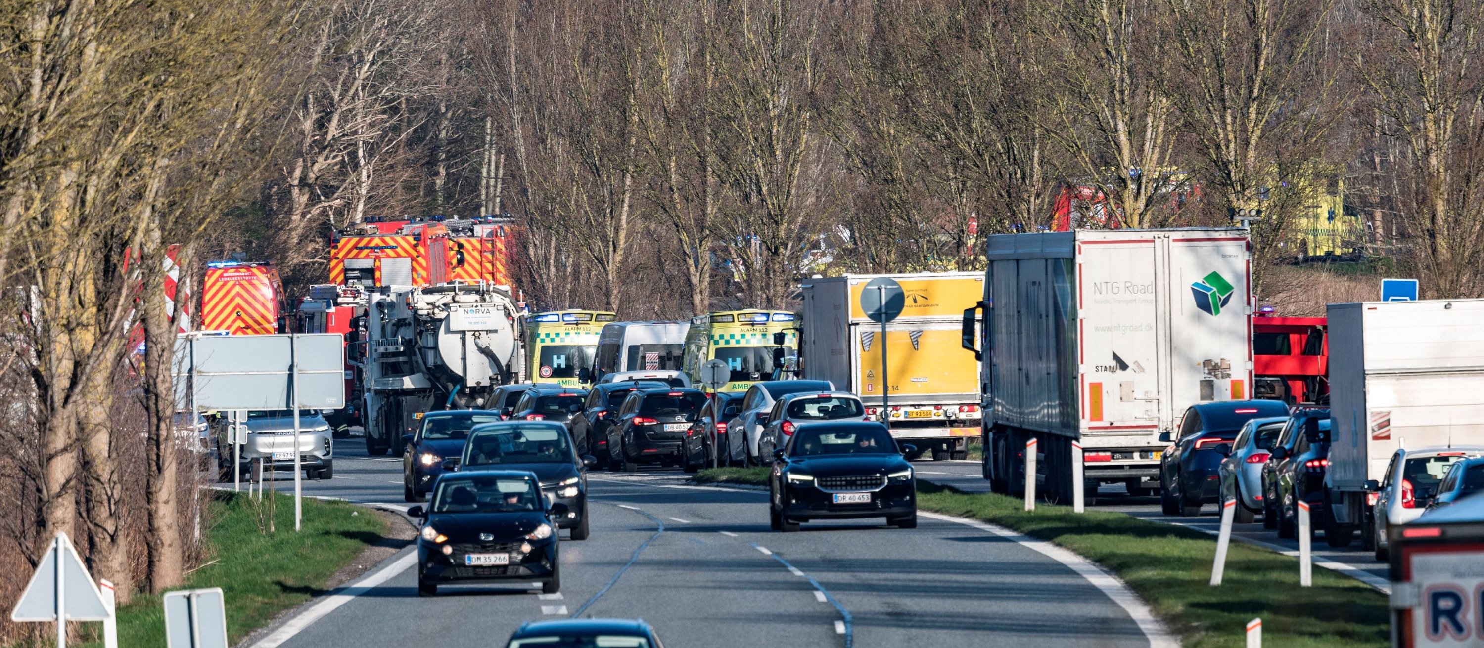 W Danii czołowo zderzyły się pociągi. Trwa akcja służb ratunkowych
