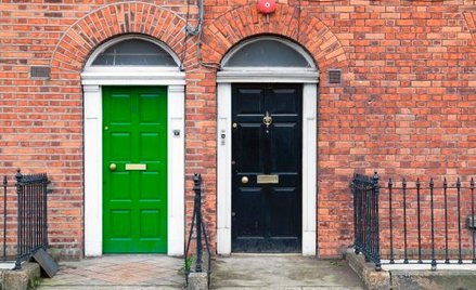 Jeden notariusz w jednym budynku