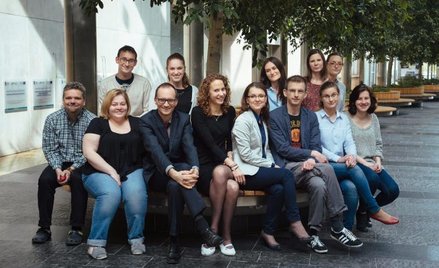 Zespół prof. Krystiana Jażdżewskiego (trzeci z lewej) z Centrum Nowych Technologii UW