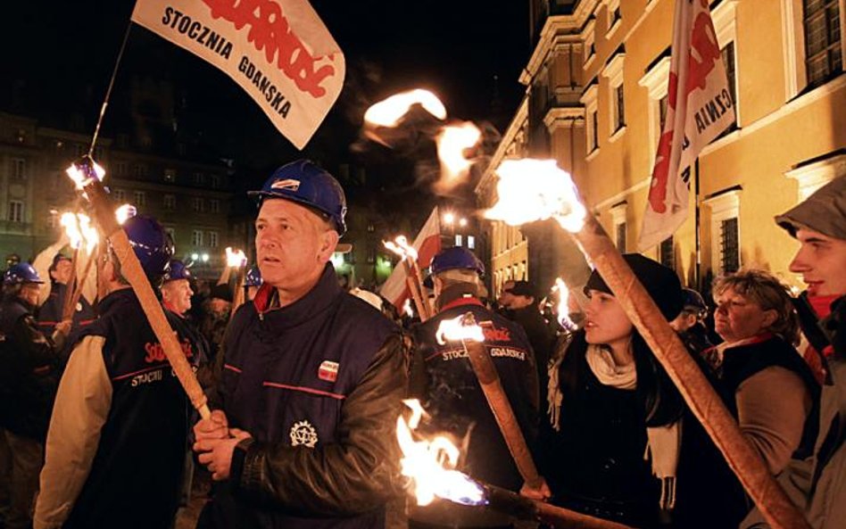 Namiot przed Pałacem Prezydenckim