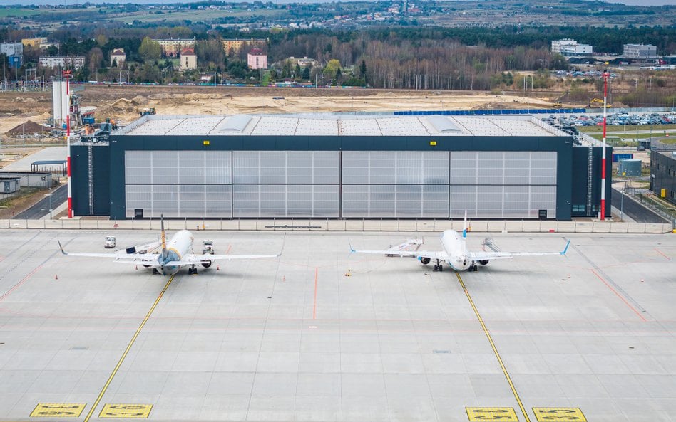 Hangar H4 to największy tego typu obiekt na katowickim lotnisku