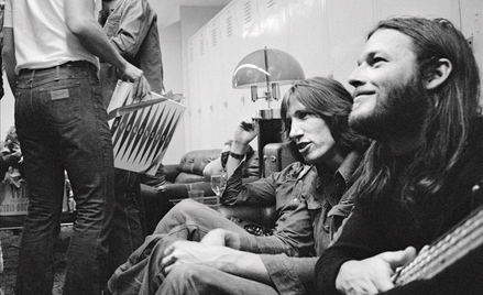 Roger Waters (od lewej) i David Gilmour podczas nagrania „The Dark Side of the Moon”. Dziś w stanie 