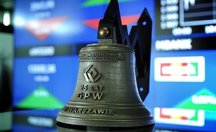 Na głównym warszawskim parkiecie notowanych jest obecnie 487 firm. Większość inwestorów interesuje s