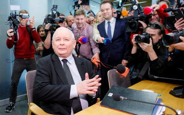 Jarosław Kaczyński i posłowie PiS od początku robili wszystko, żeby podważyć sens i powagę prac komi