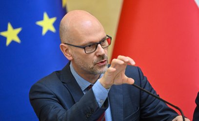 Jerzy Surdykowski: Uwaga, bowki się biją