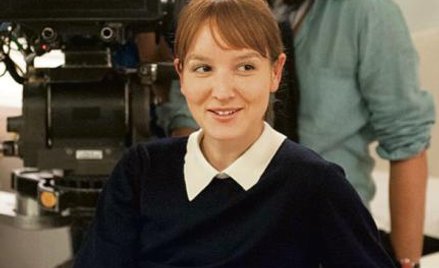 Ana?s Demoustier (Claire) i reżyser François Ozon na planie