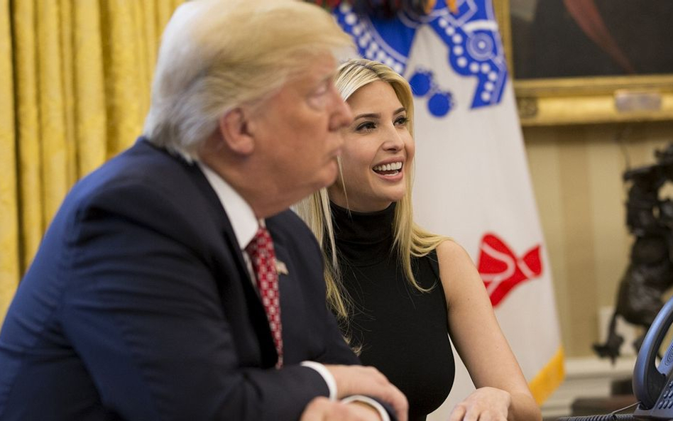 "Washington Post": Ivanka Trump używała prywatnego maila do służbowych spraw. Jej ojciec krytykował za to Hillary Clinton