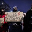 Protesty organizowane przez Ogólnopolski Strajk Kobiet wciąż odbywają się na ulicach polskich miast