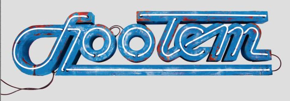 Licytowany będzie oryginalny neon „Społem”.