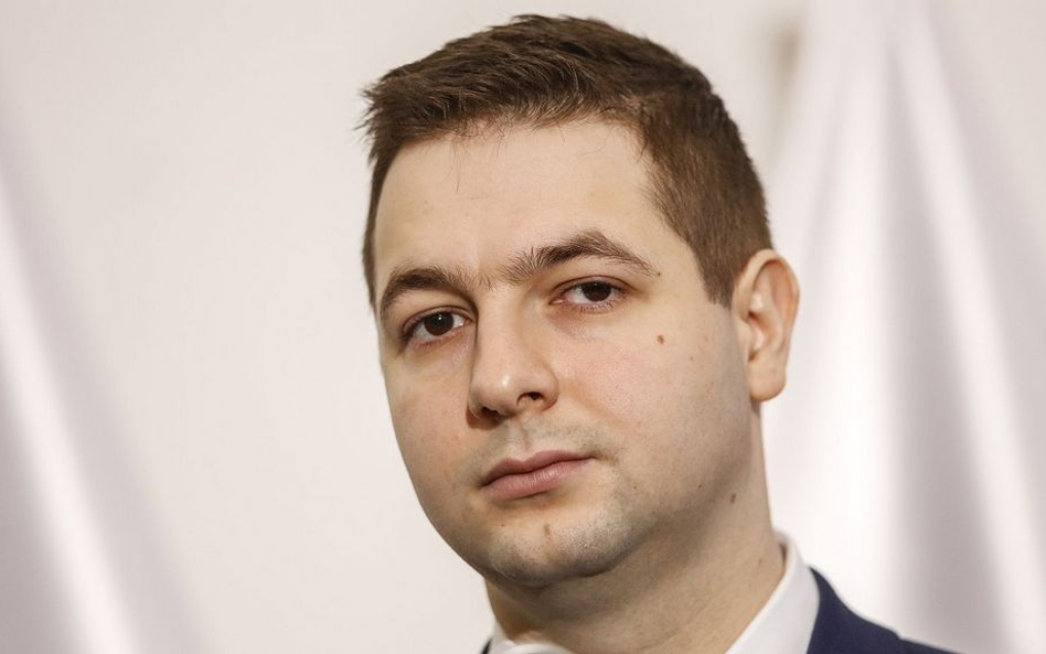 Jaki o sędzi z Irlandii: Groteska. Jaki wpływ na ściganie przestępcy ma wiek emerytalny w Polsce?