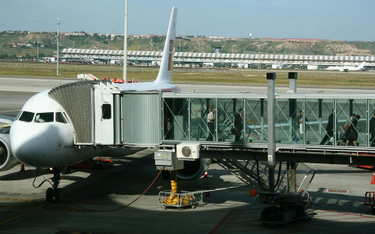 Port lotniczy Adolfo Suárez Madryt-Barajas jest największym lotniskiem w Hiszpanii