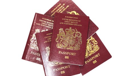 Brytyjczycy powinni wymienić paszporty do piątku?