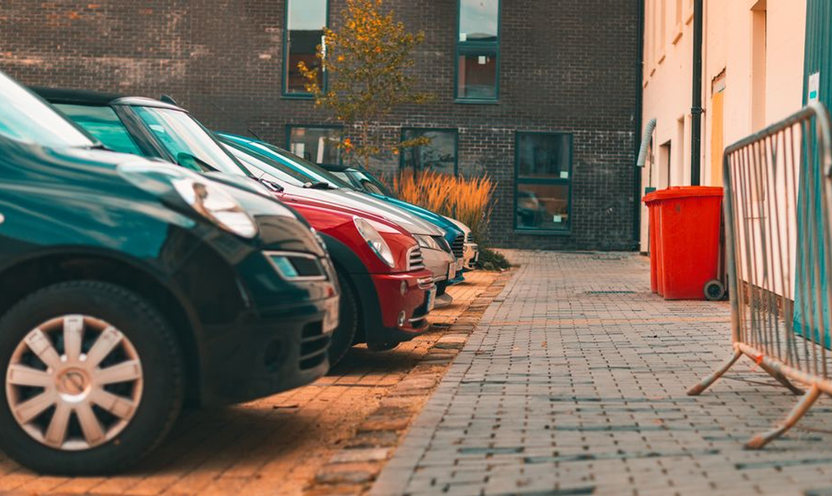 Uszkodzili Samochód Na Osiedlowym Parkingu? Ochrona Musi Udostępnić Nagranie Z Monitoringu - Rp.pl