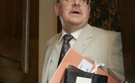 Tomasz Nałęcz pogrąża się w oparach absurdu