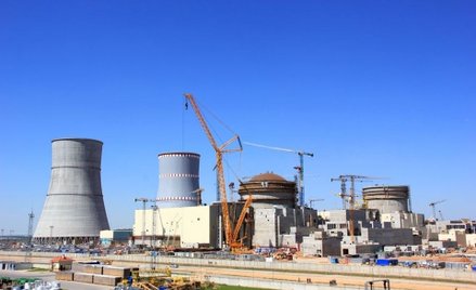 Białoruska elektrownia atomowa opóźniona o kolejny rok