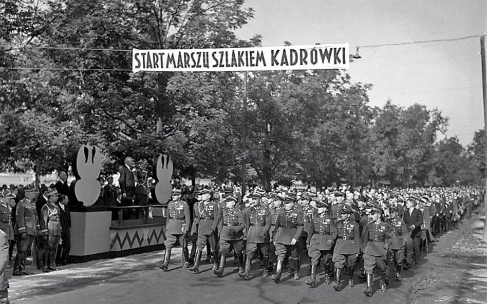 Defilada podczas XII zjazdu Związku Legionistów Polskich, Kraków 1935 r.